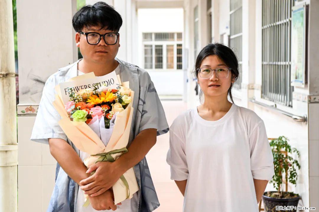 全网追的“扁担女孩”，找了一份暑假工，时薪12元 - 延安生活资讯 - 延安28生活网 yanan.28life.net